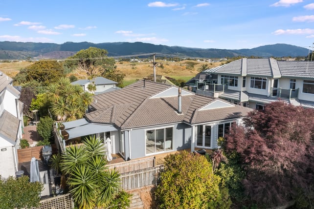 Home for sale Paraparaumu Beach